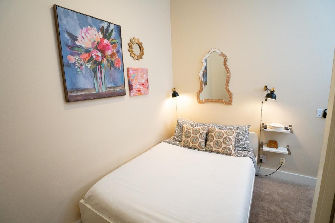 Top Floor Water View Oasis Near Space Needle & Cruise Σιάτλ Εξωτερικό φωτογραφία